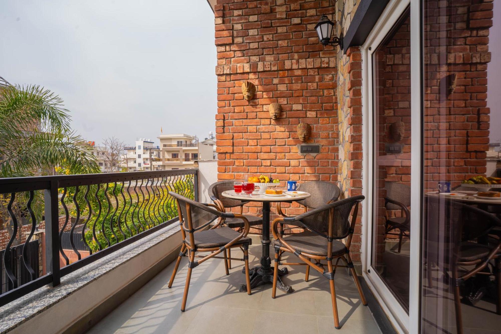 Hostie Vaikuntha - 3Bhk Mountain Villa, Dehradoon Dehradun Ngoại thất bức ảnh